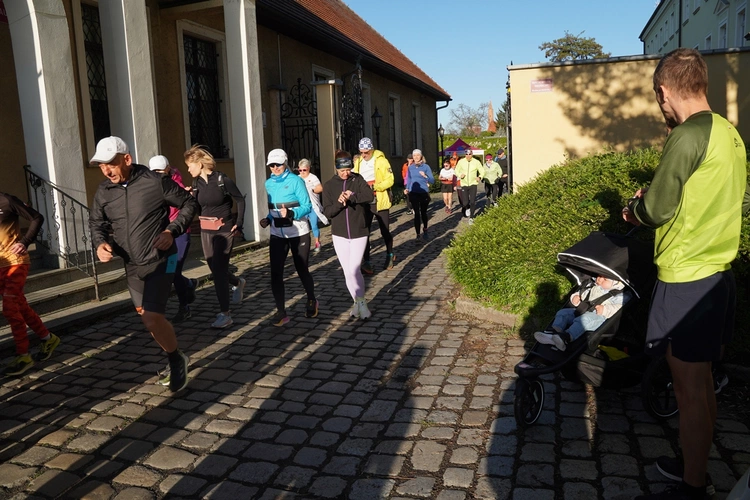 V Sztafeta na Jasną Górę im. Szymka Łąka. Dla chorych dzieci, z pamięcią o papieżu Franciszku