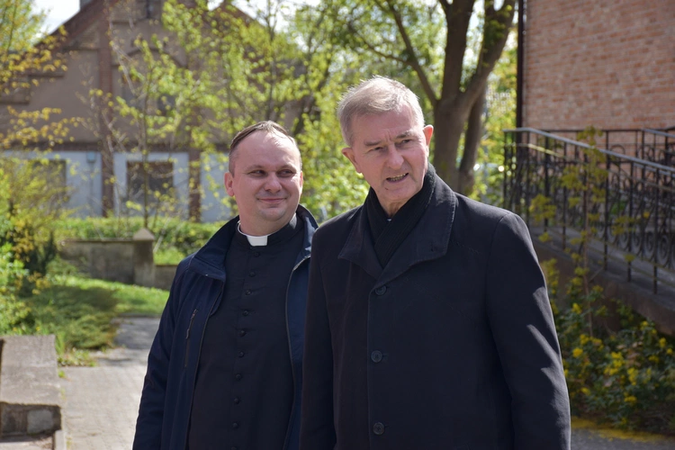 Lodówka społeczna "Serce w słoiku"
