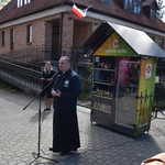 Lodówka społeczna "Serce w słoiku"