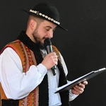 Ze śpiewem i muzyką