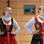 Ze śpiewem i muzyką