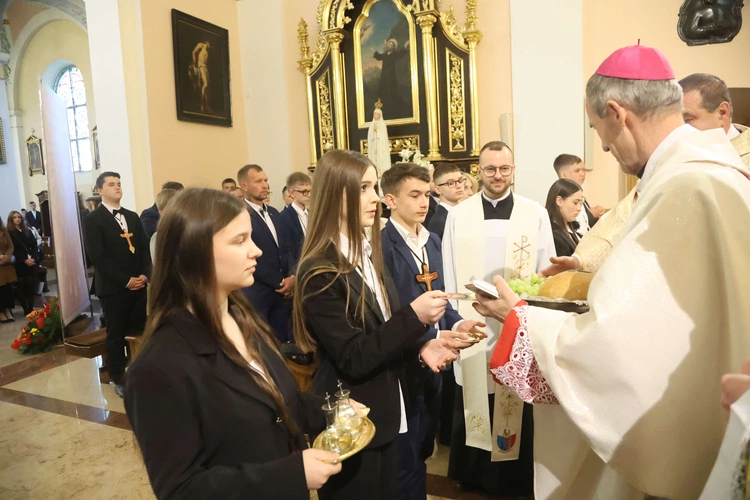 Bierzmowanie w Oleśnie