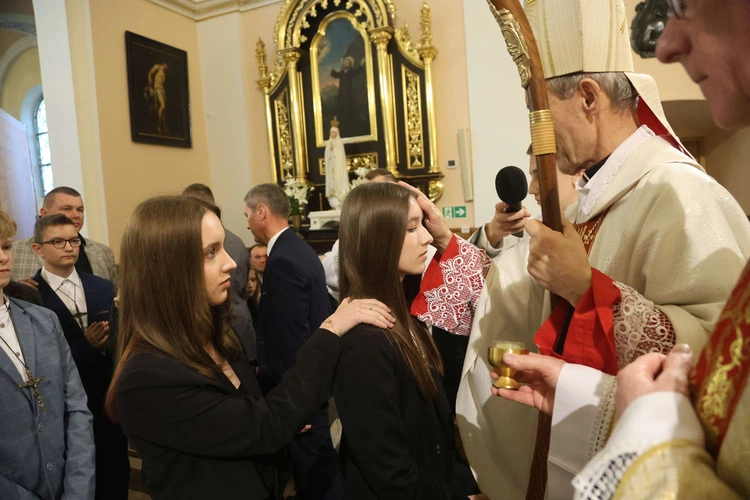 Bierzmowanie w Oleśnie