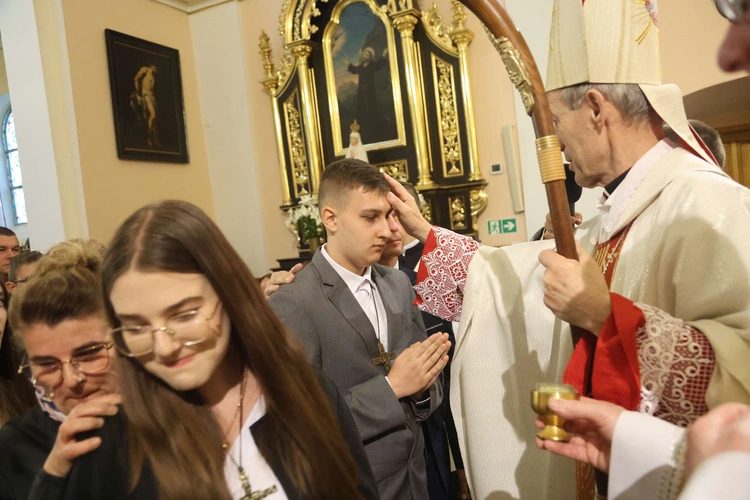 Bierzmowanie w Oleśnie