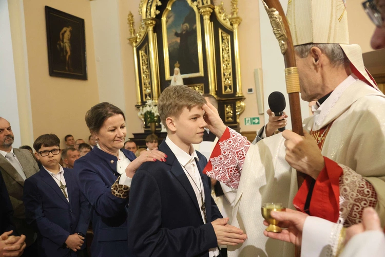 Bierzmowanie w Oleśnie