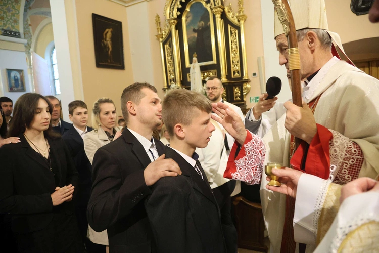 Bierzmowanie w Oleśnie