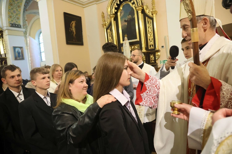 Bierzmowanie w Oleśnie