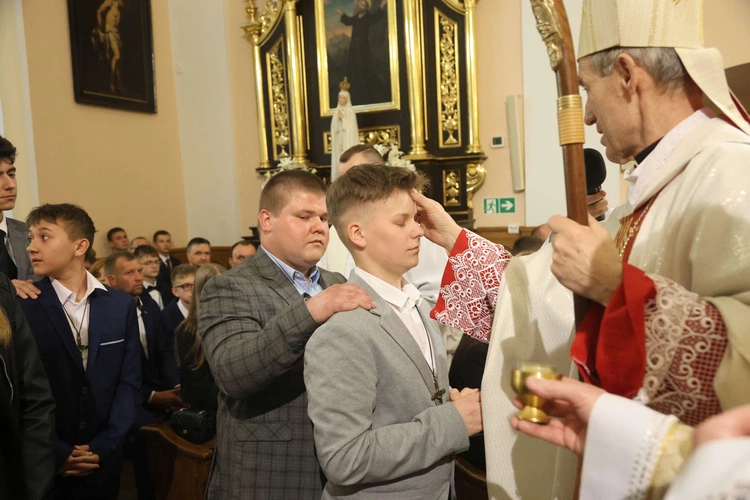 Bierzmowanie w Oleśnie