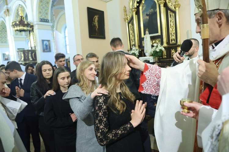 Bierzmowanie w Oleśnie