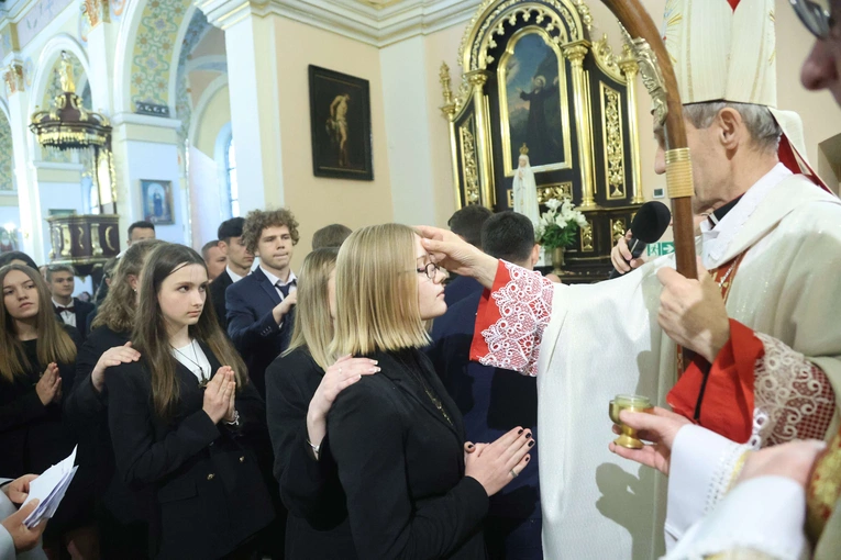 Bierzmowanie w Oleśnie