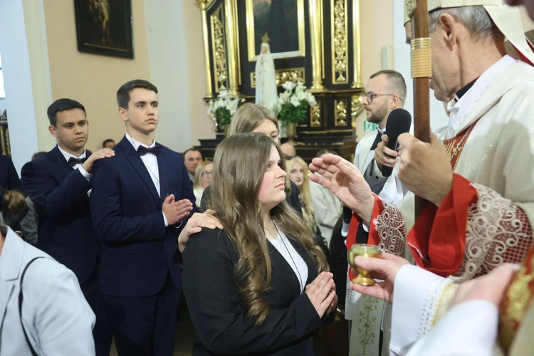Bierzmowanie w Oleśnie