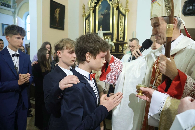 Bierzmowanie w Oleśnie
