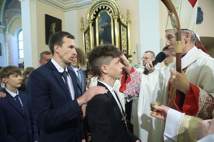 Bierzmowanie w Oleśnie