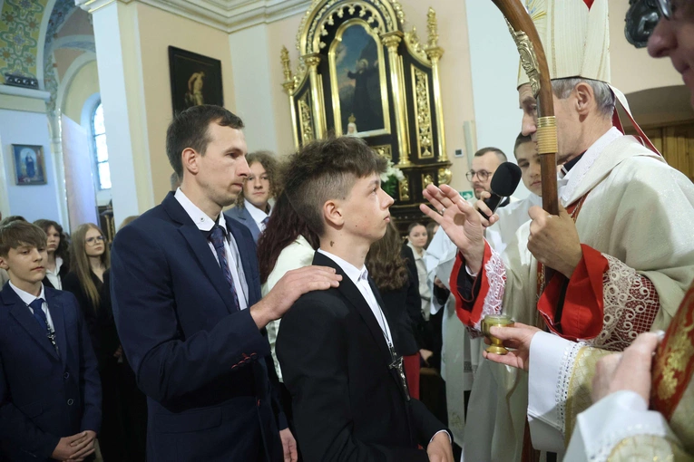 Bierzmowanie w Oleśnie