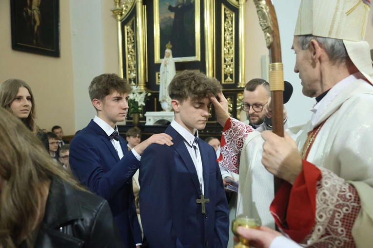 Bierzmowanie w Oleśnie