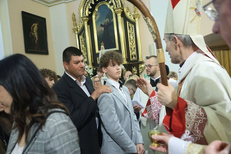 Bierzmowanie w Oleśnie