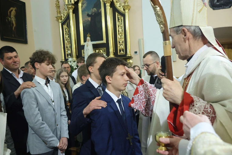 Bierzmowanie w Oleśnie