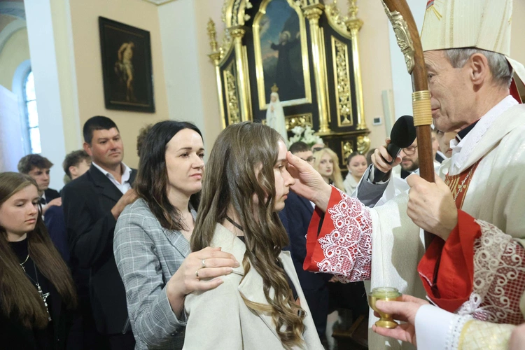 Bierzmowanie w Oleśnie