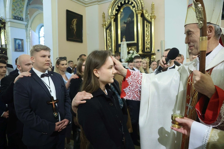 Bierzmowanie w Oleśnie