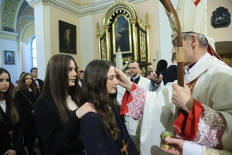 Bierzmowanie w Oleśnie