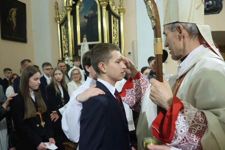 Bierzmowanie w Oleśnie