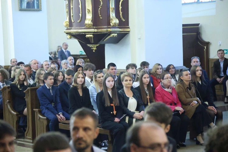 Bierzmowanie w Oleśnie