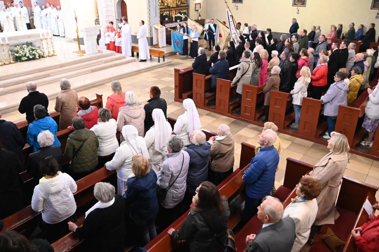 Modlitwa za zmarłego papieża Franciszka