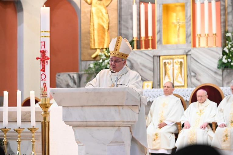Modlitwa za zmarłego papieża Franciszka