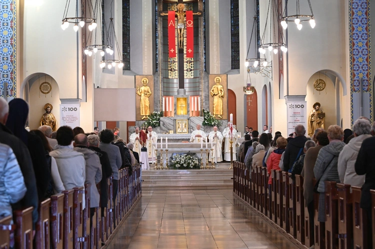 Modlitwa za zmarłego papieża Franciszka
