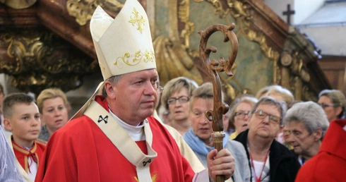 Człowiek zawsze jest zdolny, by przebaczyć, chociaż zapomnieć pewnych spraw się nie da