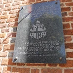 Abp Mieczysław Mokrzycki intronizował relikwie św. Jana Pawła II we Wrocławiu-Ołtaszynie