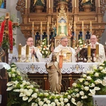 Abp Mieczysław Mokrzycki intronizował relikwie św. Jana Pawła II we Wrocławiu-Ołtaszynie