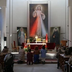 Godzina Miłosierdzia w Sanktuarium Bożego Miłosierdzia w Płocku