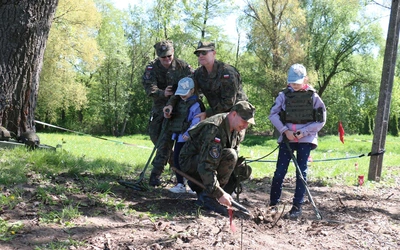 Piknik wojskowy z okazji święta 6MBOT