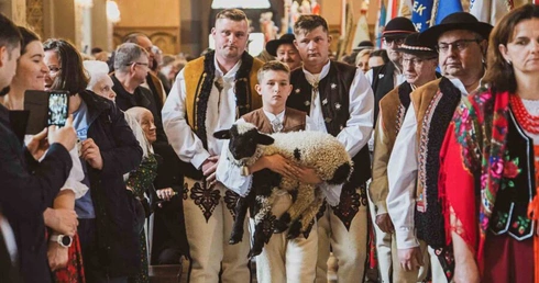 Ludźmierz. Święto Bacowskie z poświęceniem kierdla owiec