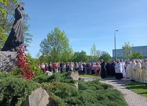 Niedziela Miłosierdzia Bożego na Moczydle 2025