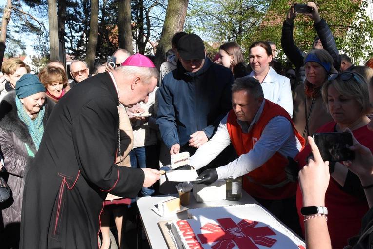 Odpust Miłosierdzia Bożego i 35 lat Caritas AG