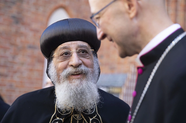 Tawadros II modlił się w archikatedrze warszawskiej o pokój 