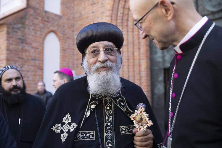 Tawadros II modlił się w archikatedrze warszawskiej o pokój 