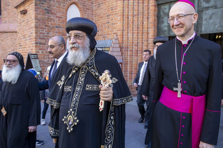 Tawadros II modlił się w archikatedrze warszawskiej o pokój 