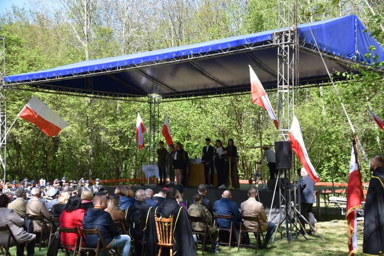 Ościsłowo. Upamiętnienie ofiar niemieckiej zbrodni wojennej