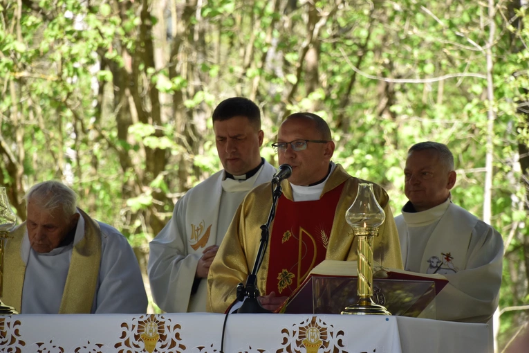 Ościsłowo. Upamiętnienie ofiar niemieckiej zbrodni wojennej