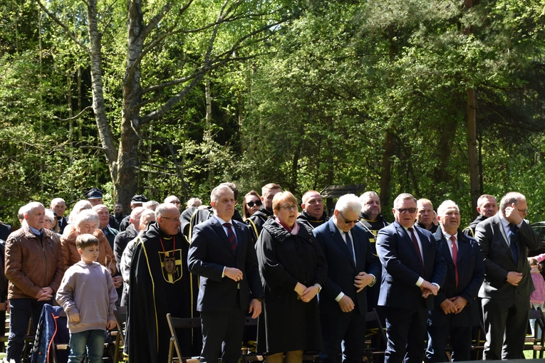 Ościsłowo. Upamiętnienie ofiar niemieckiej zbrodni wojennej