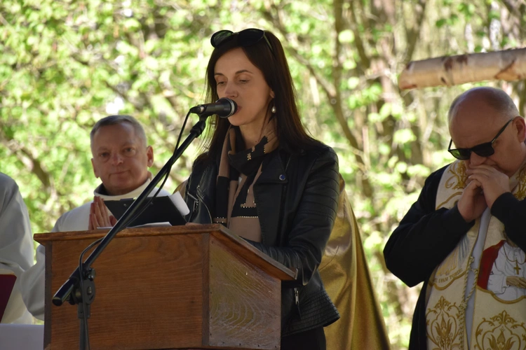 Ościsłowo. Upamiętnienie ofiar niemieckiej zbrodni wojennej