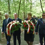 Ościsłowo. Upamiętnienie ofiar niemieckiej zbrodni wojennej