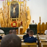 Tarnów. Rozpoczęcie kursu dla nadzwyczajnych szafarzy Komunii św.