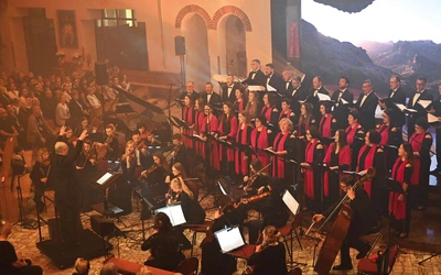 Bielscy artyści w kościele na os. Karpackim.