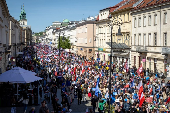 Marsz dla życia ulicami Warszawy