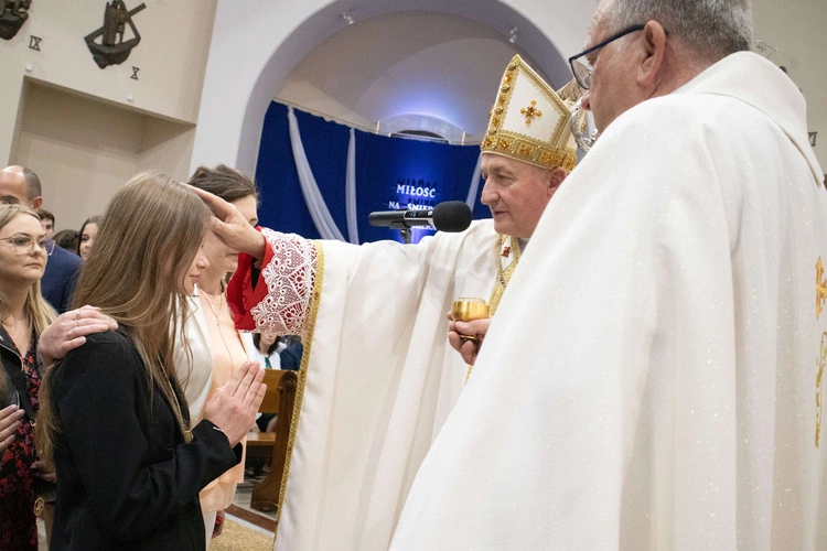 Bierzmowanie w Słopnicach Dolnych