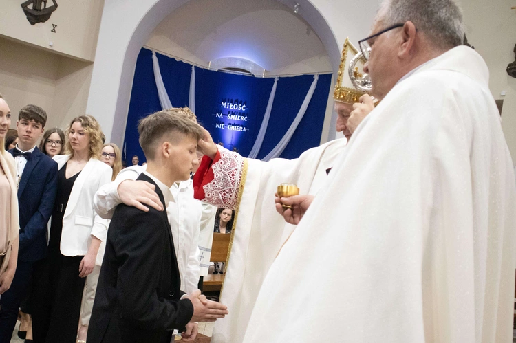 Bierzmowanie w Słopnicach Dolnych